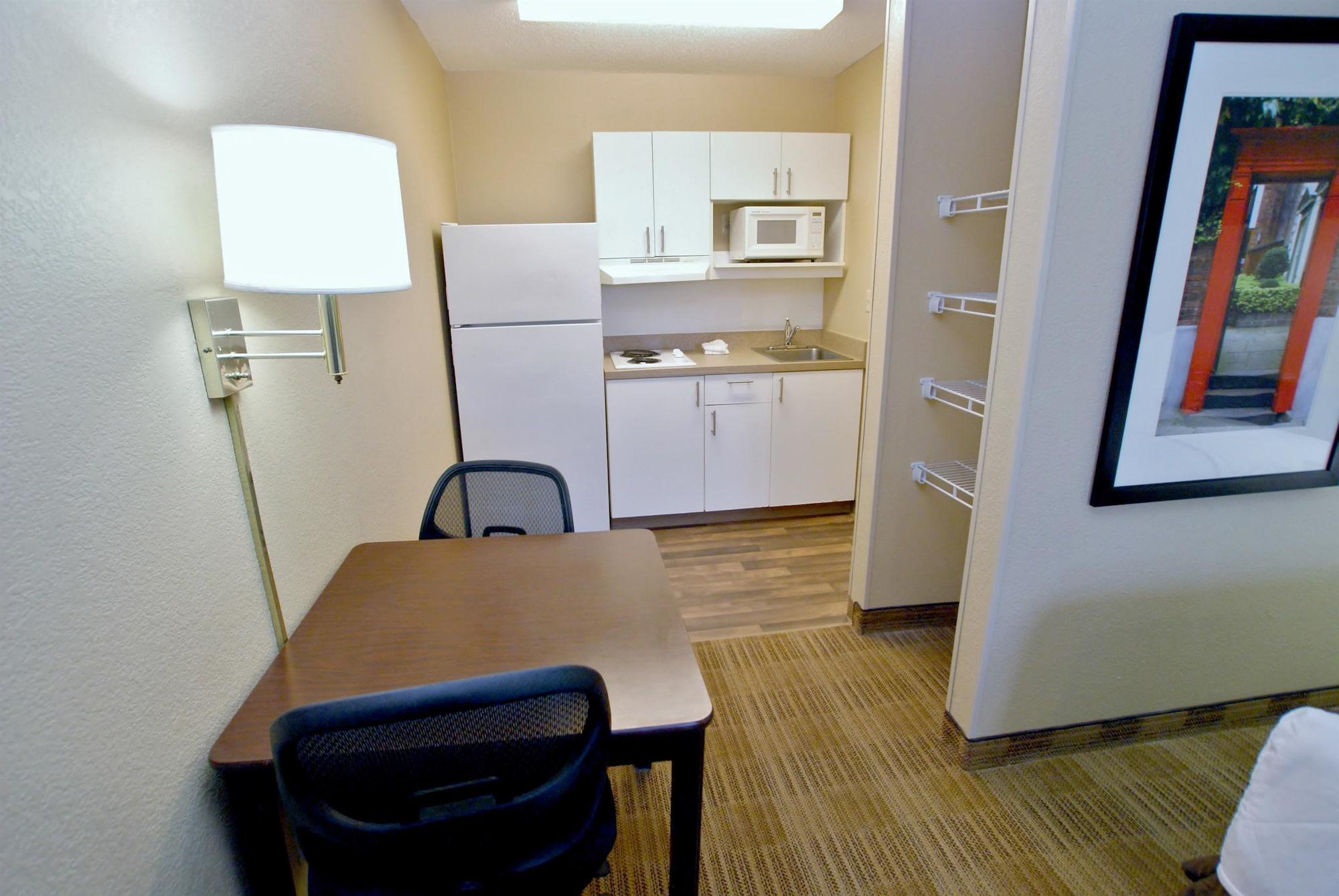 Extended Stay America Suites - Tulsa - Central Экстерьер фото