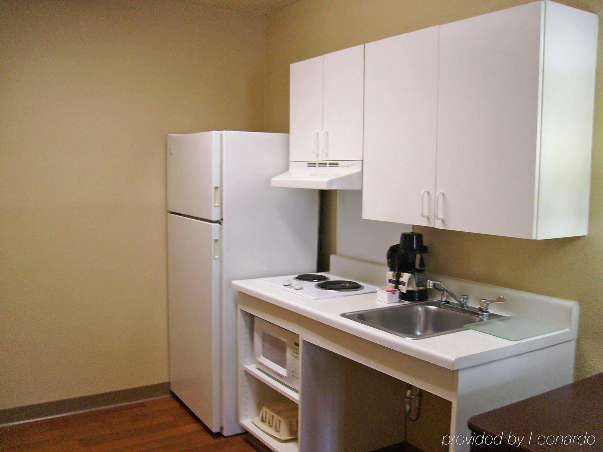 Extended Stay America Suites - Tulsa - Central Экстерьер фото